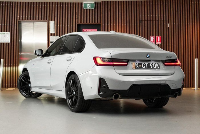 2023 BMW 3 Series 320i M Sport