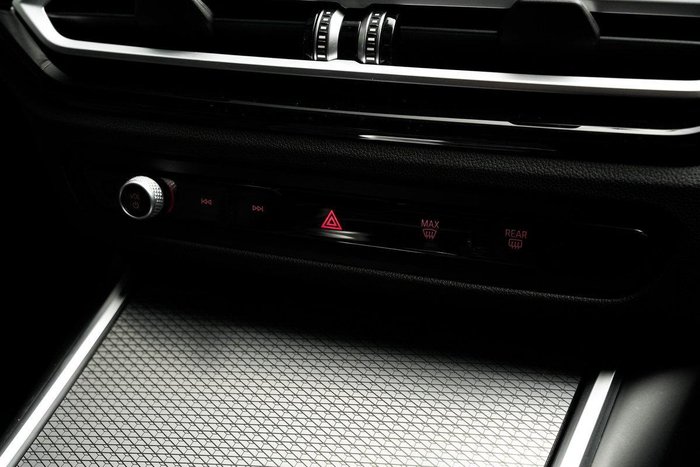 2023 BMW 3 Series 320i M Sport