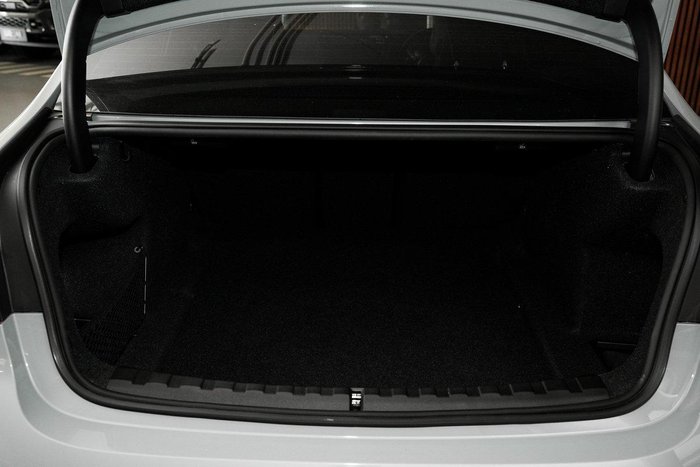 2023 BMW 3 Series 320i M Sport