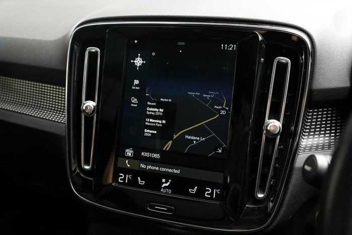 2018 Volvo XC40 T5 R-Design