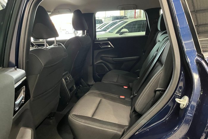 2022 Mitsubishi Outlander LS