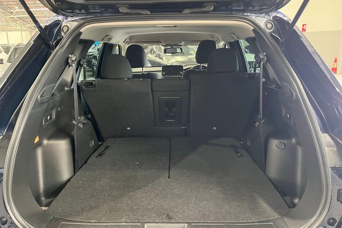 2022 Mitsubishi Outlander LS