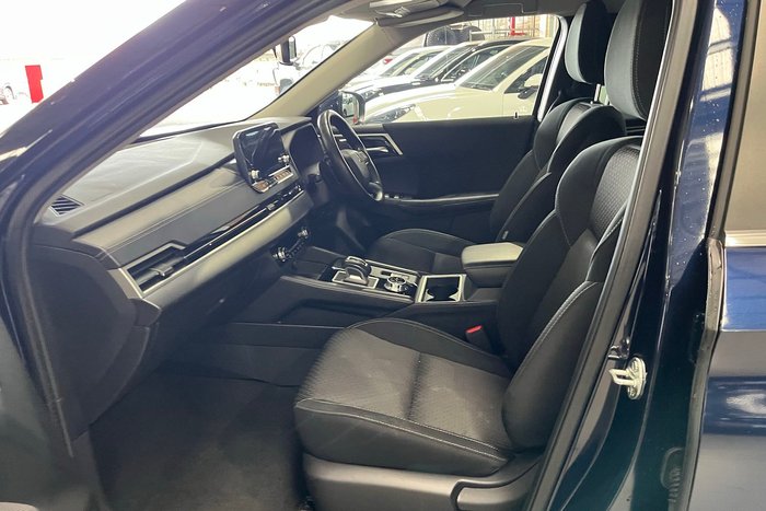 2022 Mitsubishi Outlander LS