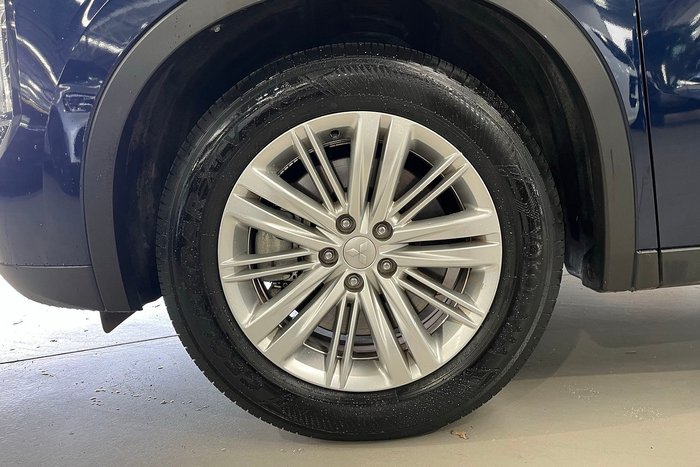 2022 Mitsubishi Outlander LS