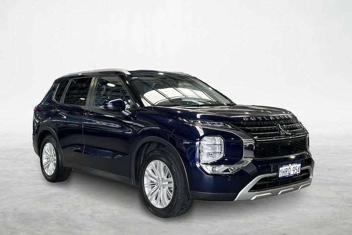 2022 Mitsubishi Outlander LS