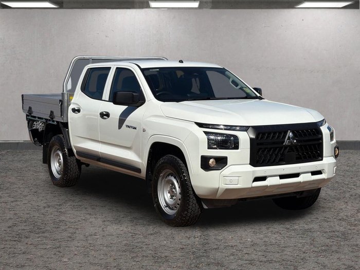 2025 Mitsubishi Triton GLX