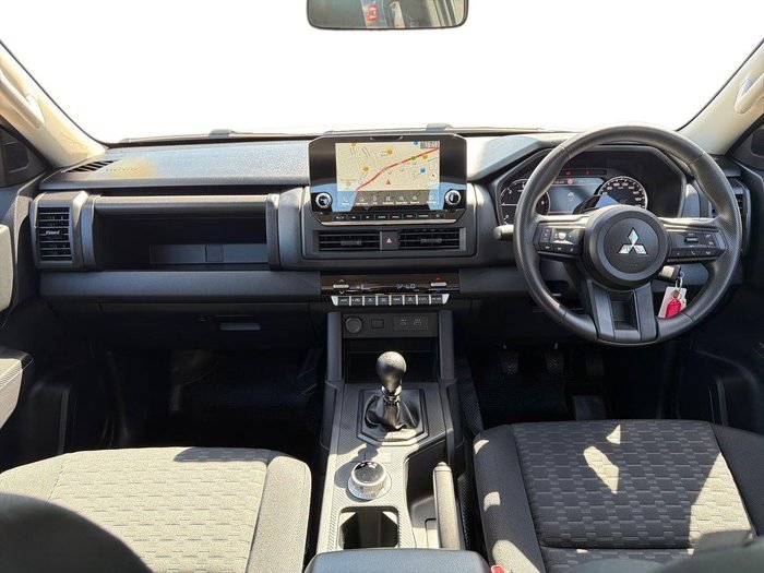 2000 Mitsubishi Triton