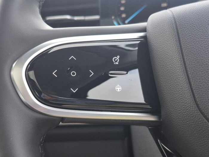 2025 Jaecoo J7 SHS Summit