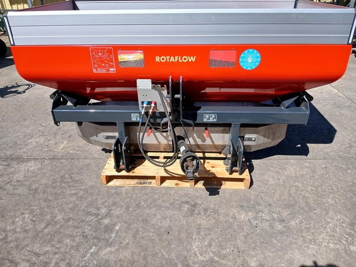 2025 Vicon Ro-M 1550 Red