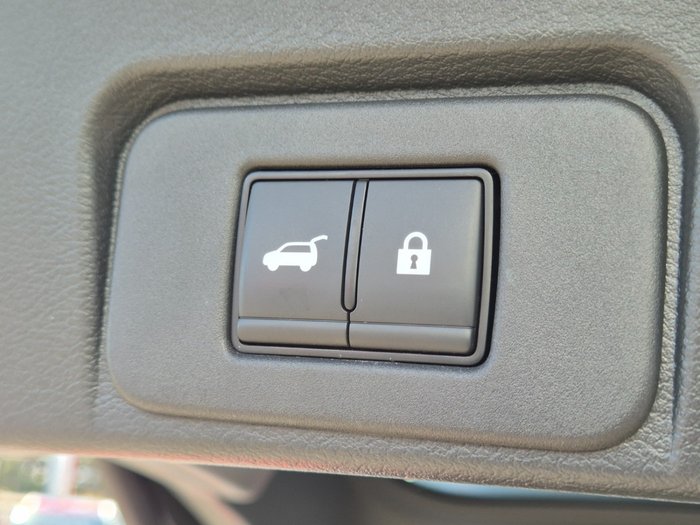 2025 Nissan X-TRAIL Ti