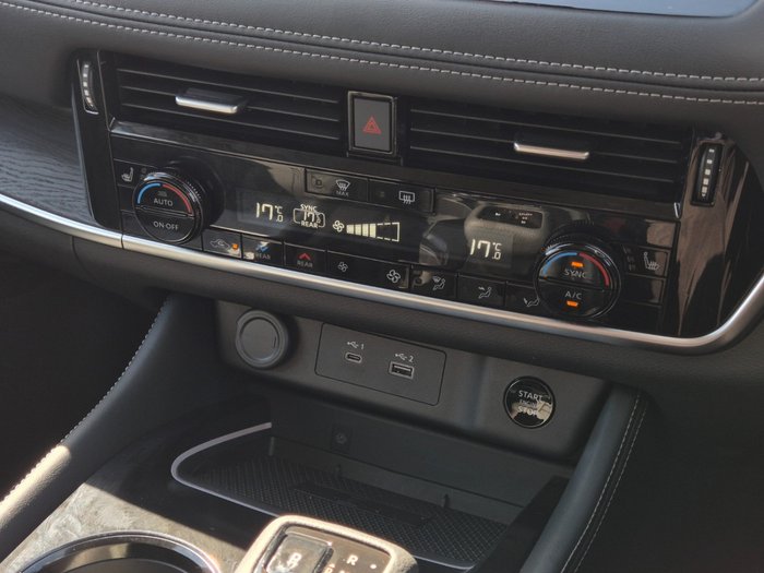 2025 Nissan X-TRAIL Ti