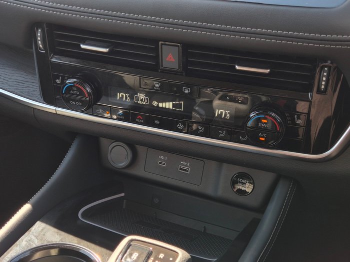 2025 Nissan X-TRAIL Ti