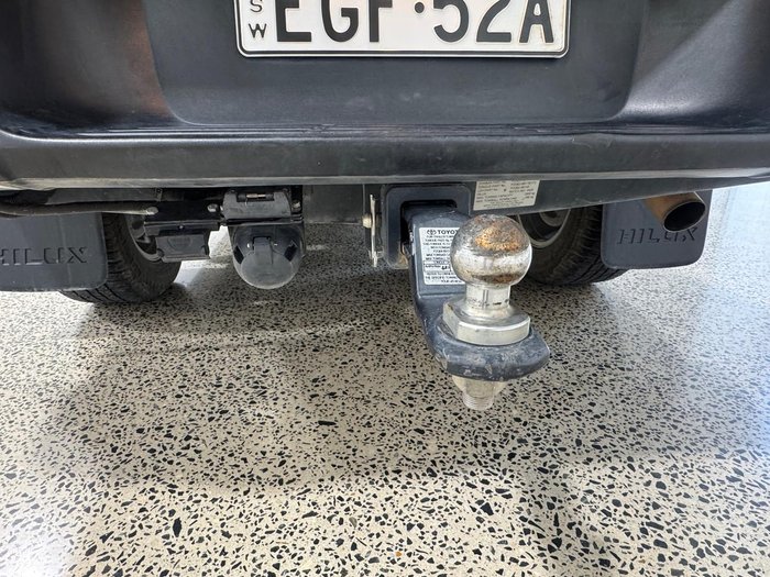 2020 Toyota Hilux SR5