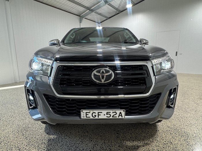 2020 Toyota Hilux SR5