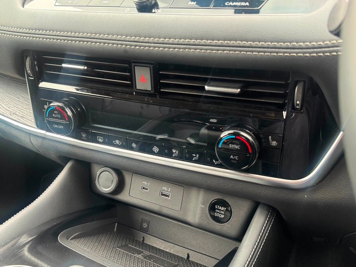 2025 Nissan X-TRAIL ST-L