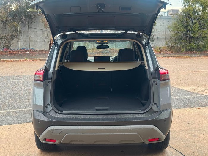 2025 Nissan X-TRAIL ST-L