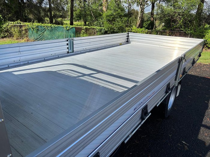 2024 Fuso Ecanter e615 White