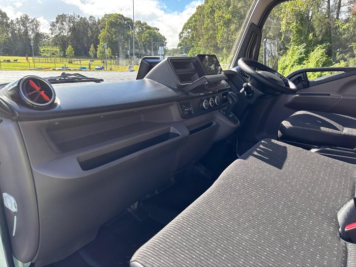 2024 Fuso Ecanter e615 White