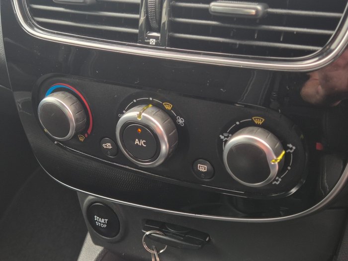 2017 Renault Clio Life