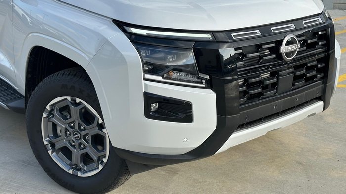 2026 Nissan Navara ST-X D27 MY26 4X4 Dual Range Blizzard White