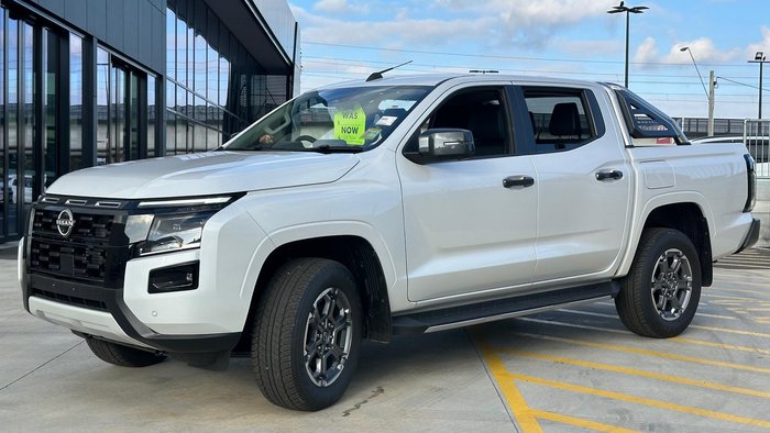2026 Nissan Navara ST-X D27 MY26 4X4 Dual Range Blizzard White