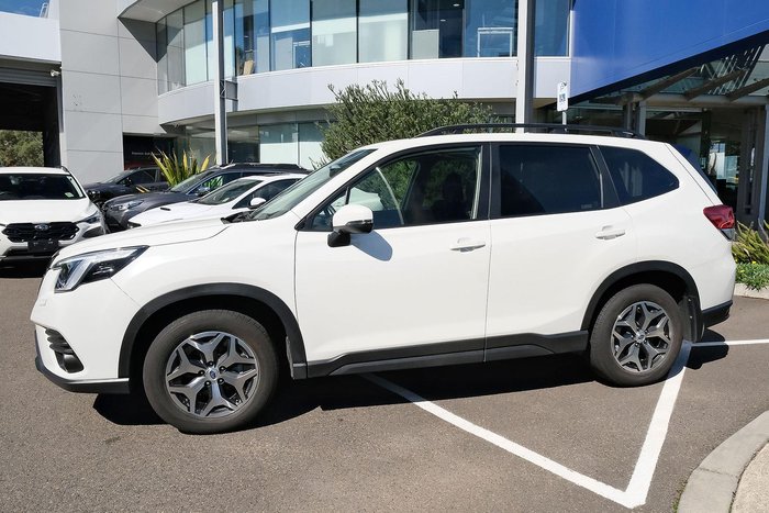 2025 Subaru Forester 2.5i