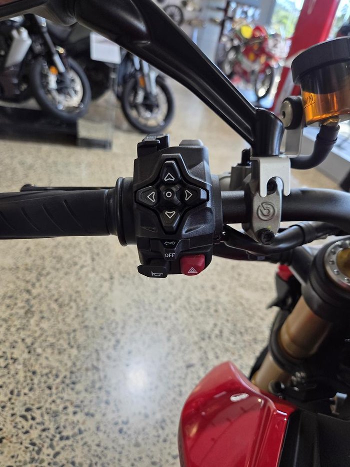 2025 Ducati Streetfighter V2 S