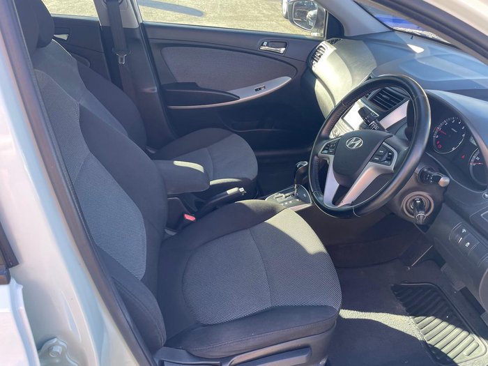 2013 Hyundai Accent SR RB3 Crystal White