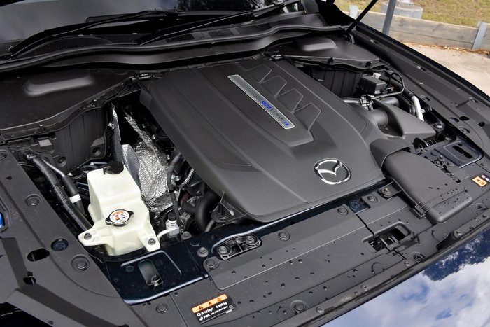 2025 Mazda CX-80 P50e Touring