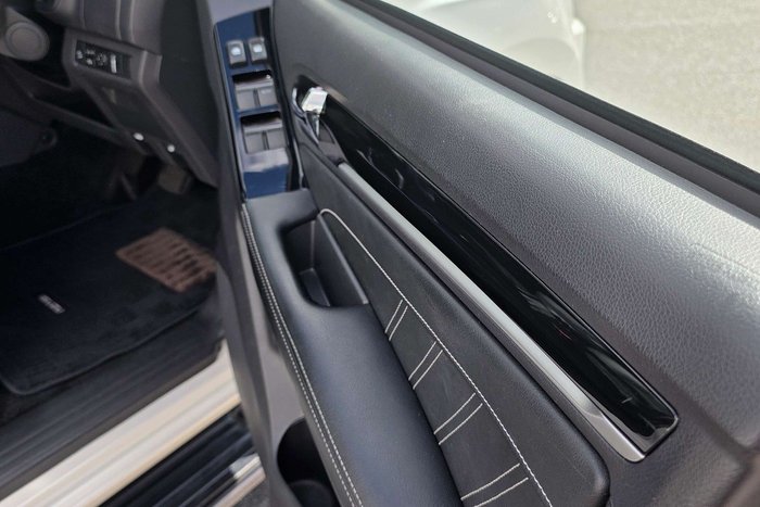 2021 Isuzu MU-X LS-T
