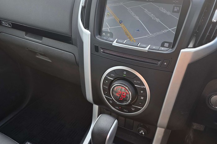 2021 Isuzu MU-X LS-T