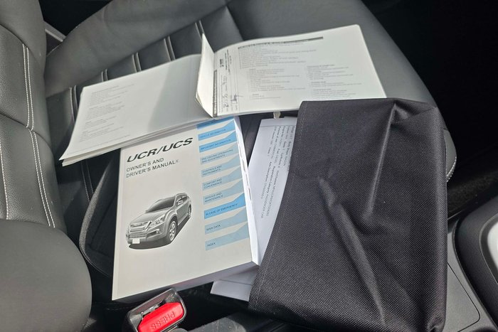 2021 Isuzu MU-X LS-T