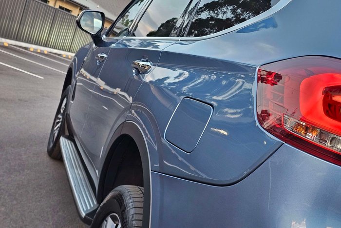 2022 LDV D90 Executive