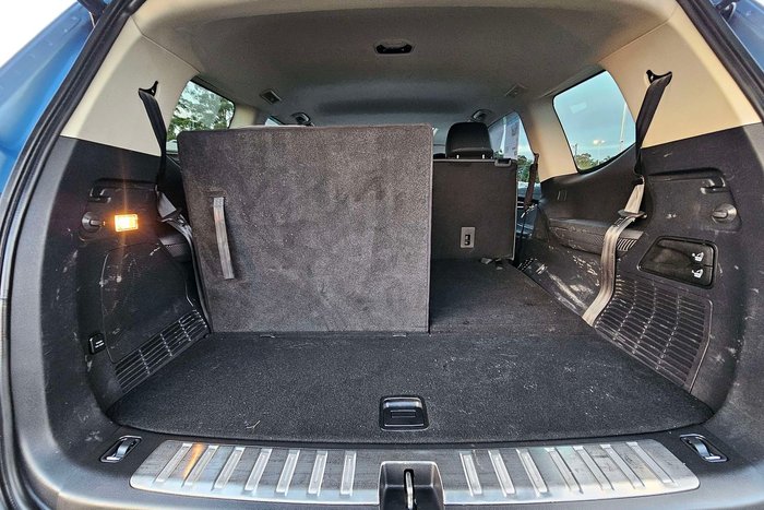 2022 LDV D90 Executive