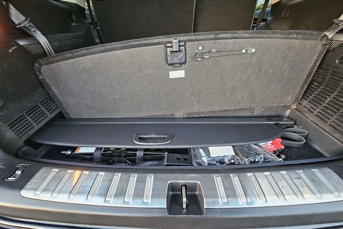 2022 LDV D90 Executive