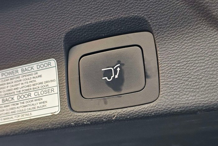 2022 LDV D90 Executive