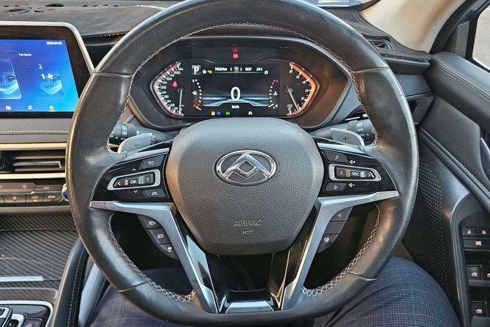 2022 LDV D90 Executive