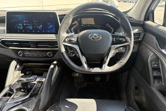 2022 LDV D90 Executive