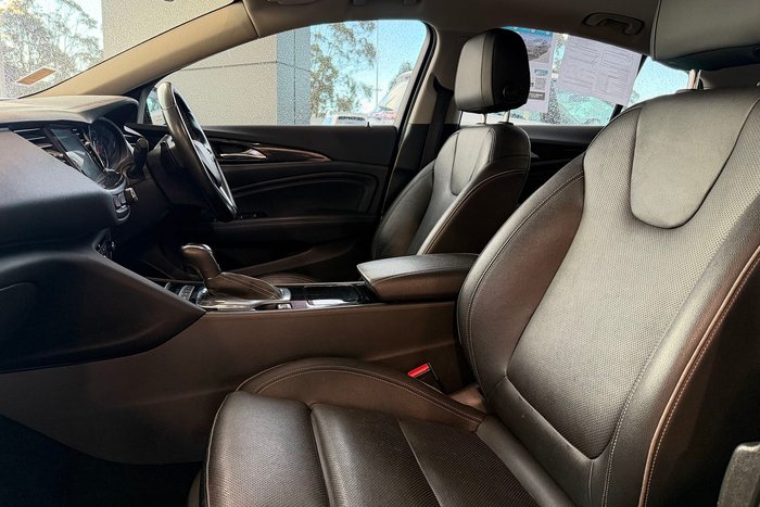 2019 Holden Calais V