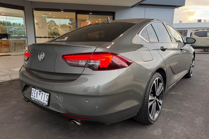 2019 Holden Calais V