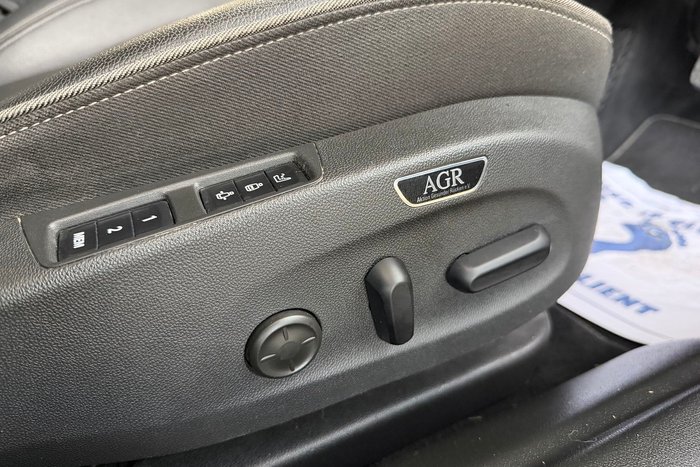 2019 Holden Calais V