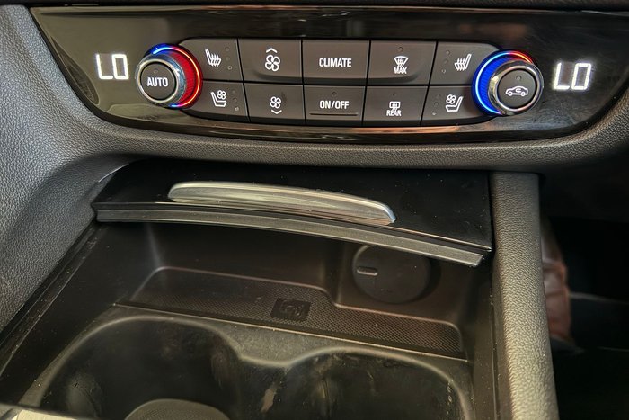 2019 Holden Calais V