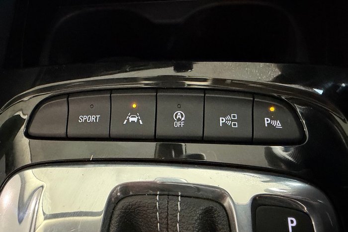 2019 Holden Calais V