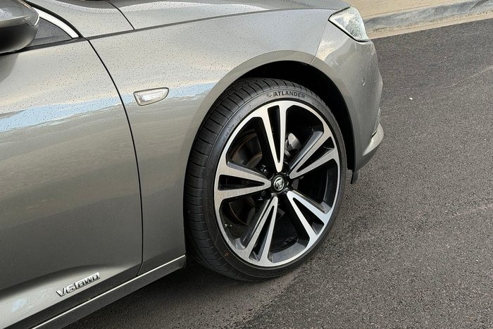 2019 Holden Calais V