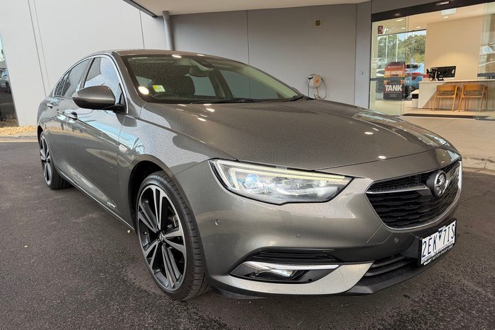 2019 Holden Calais V