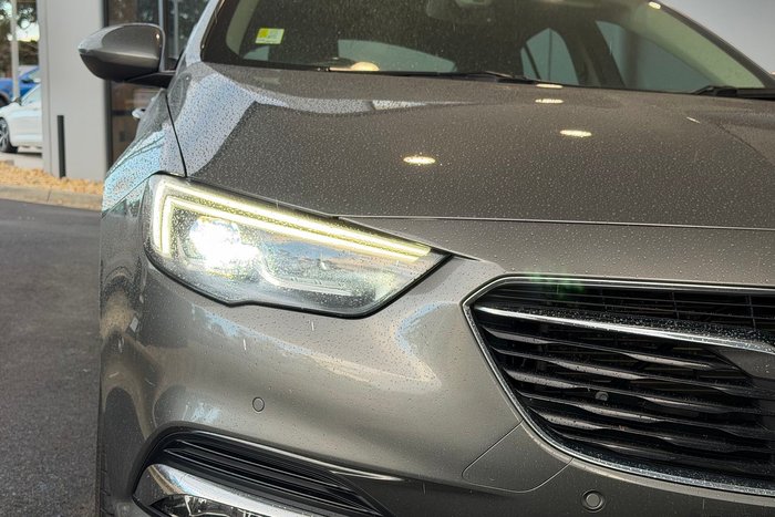 2019 Holden Calais V