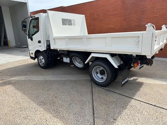 2025 Hino 300 Series 616 Tipper