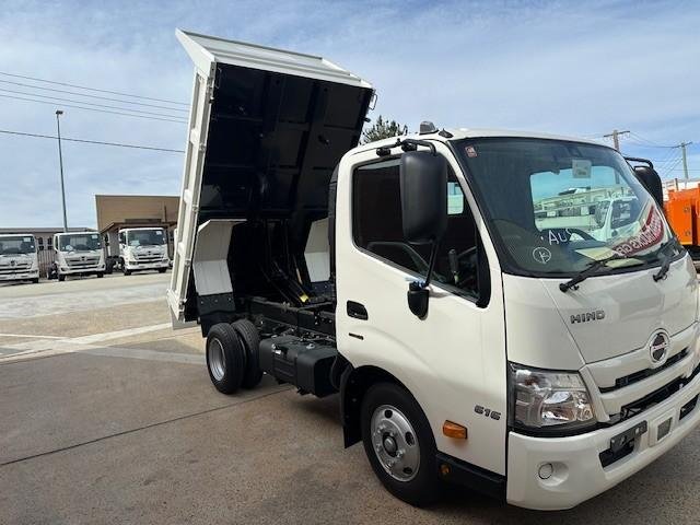 2025 Hino 300 Series 616 Tipper