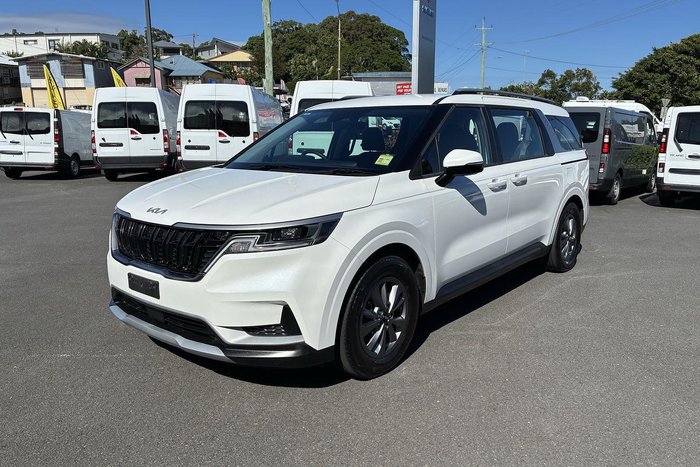 2023 Kia Carnival S