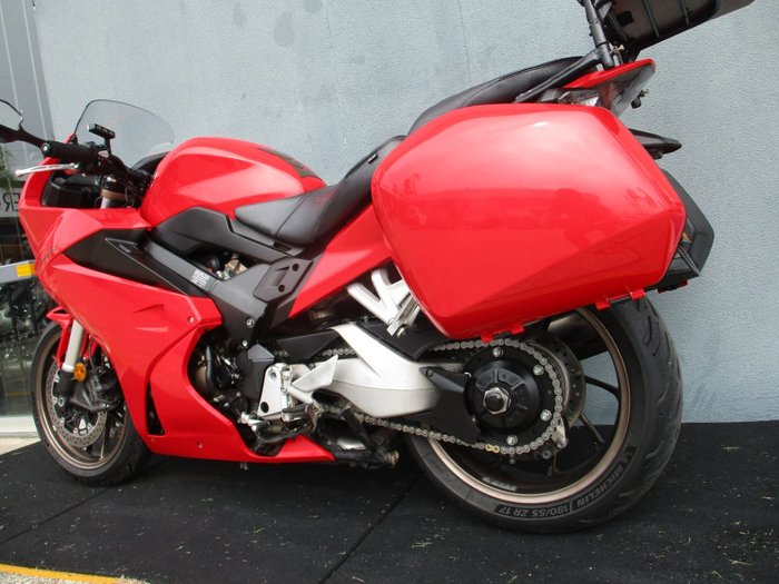 2017 Honda VFR800F ABS RED